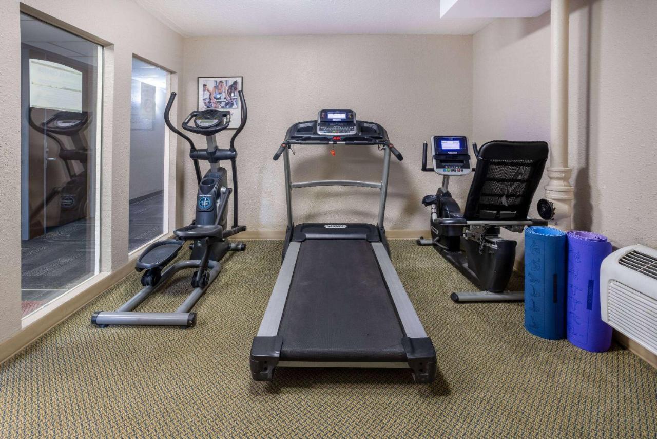 Travelodge By Wyndham Hotel 2*